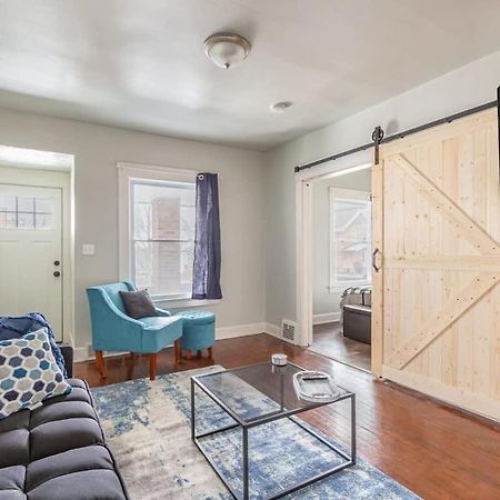 Newly Remodeled Apt, South Hills Old Brooklyn Area Кливленд Экстерьер фото